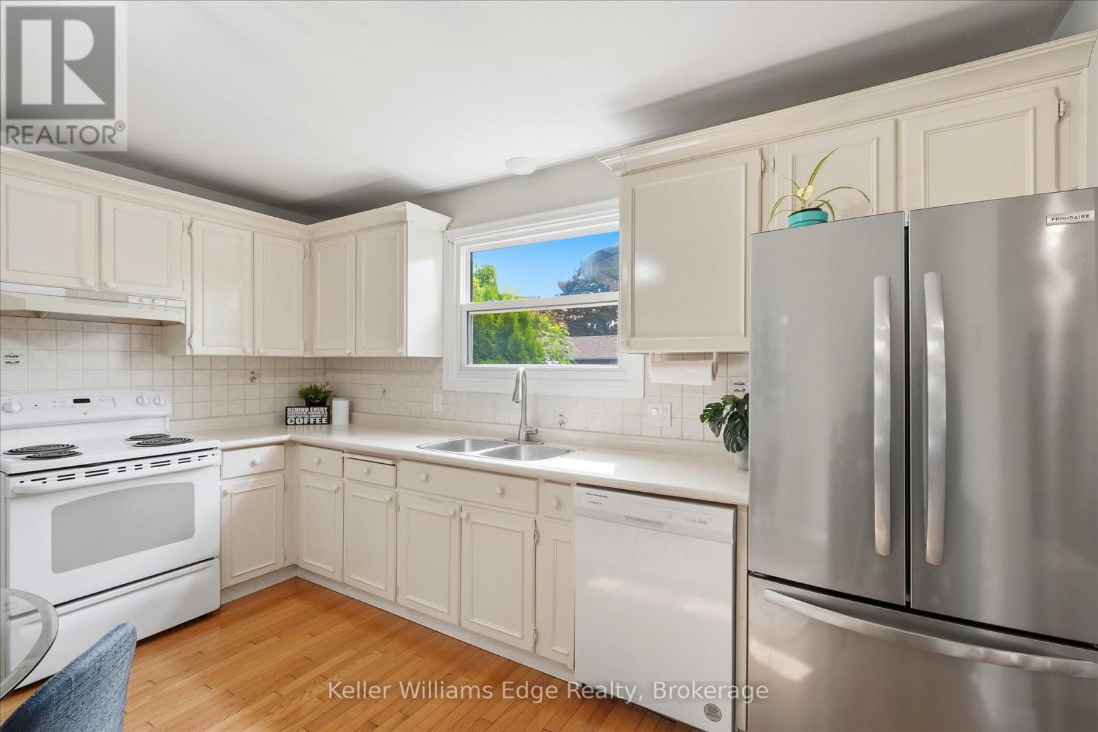 48 Winding Way, Brantford, Ontario  N3R 3S3 - Photo 8 - X13165290