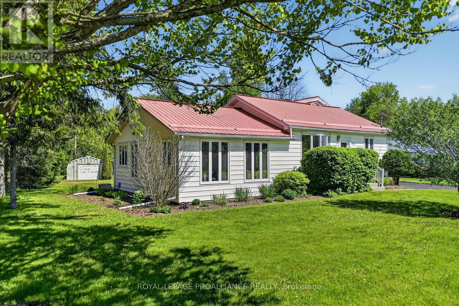 530 Gill Street N, Edwardsburgh/cardinal, Ontario  K0E 1E0 - Photo 3 - X13165312