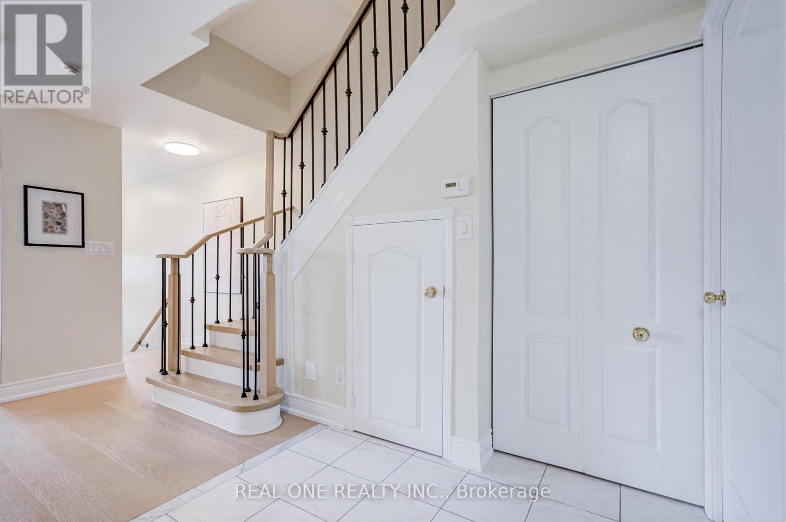 317 Grandview Way, Toronto, Ontario  M2N 6V3 - Photo 12 - C13165330