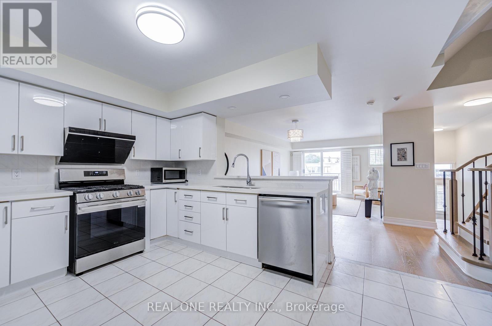 317 Grandview Way, Toronto, Ontario  M2N 6V3 - Photo 13 - C13165330