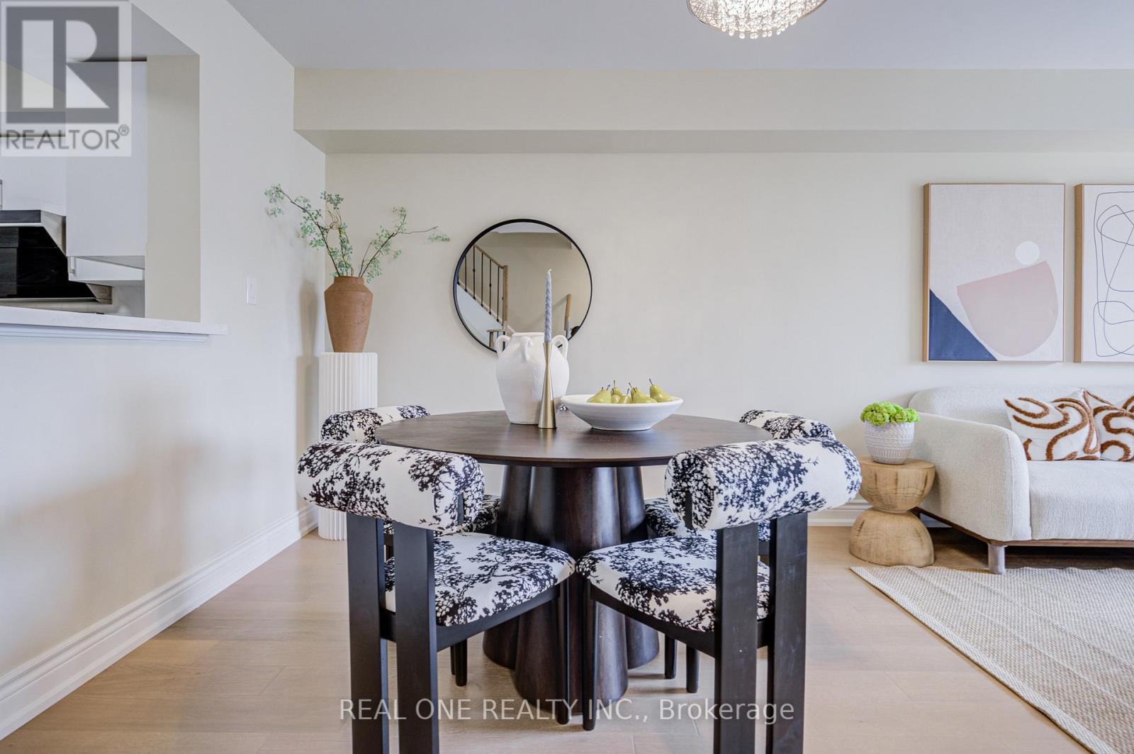 317 Grandview Way, Toronto, Ontario  M2N 6V3 - Photo 2 - C13165330