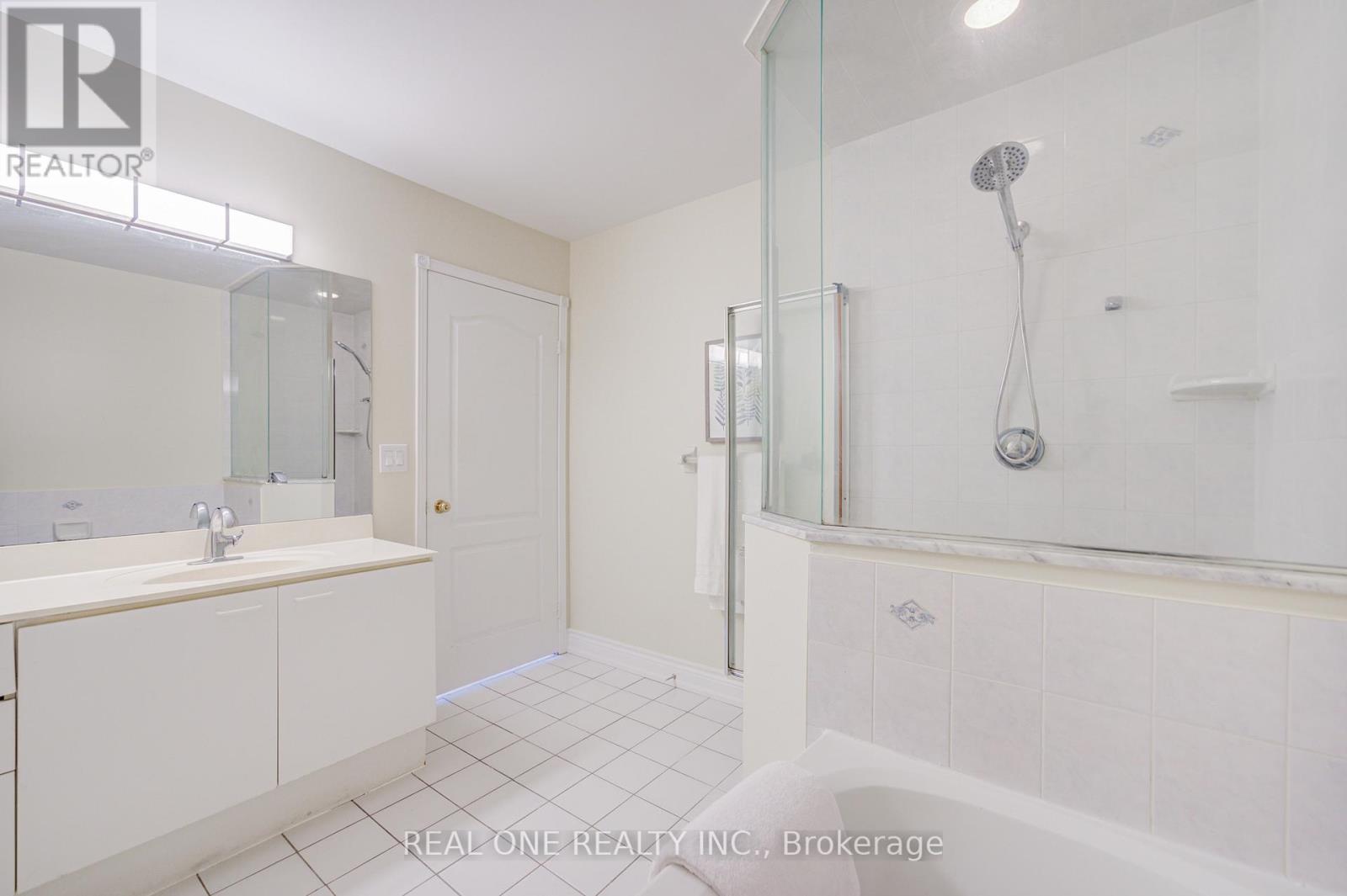 317 Grandview Way, Toronto, Ontario  M2N 6V3 - Photo 29 - C13165330