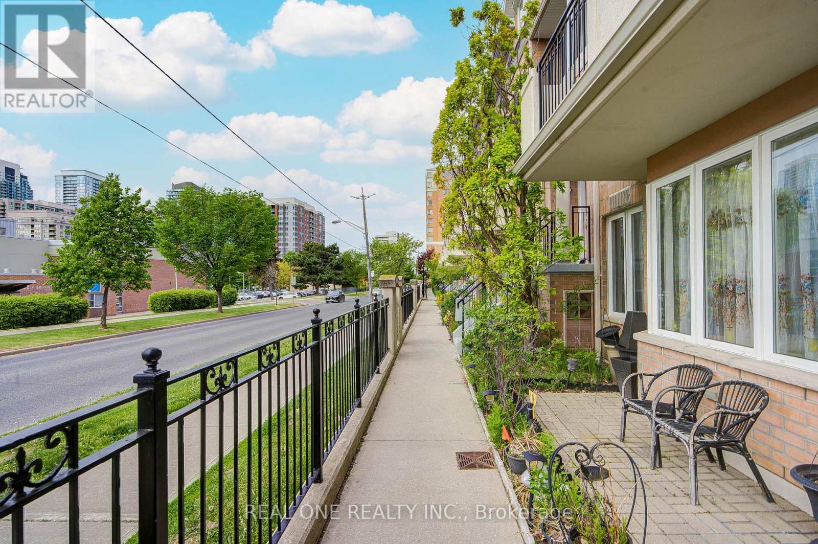 317 Grandview Way, Toronto, Ontario  M2N 6V3 - Photo 48 - C13165330