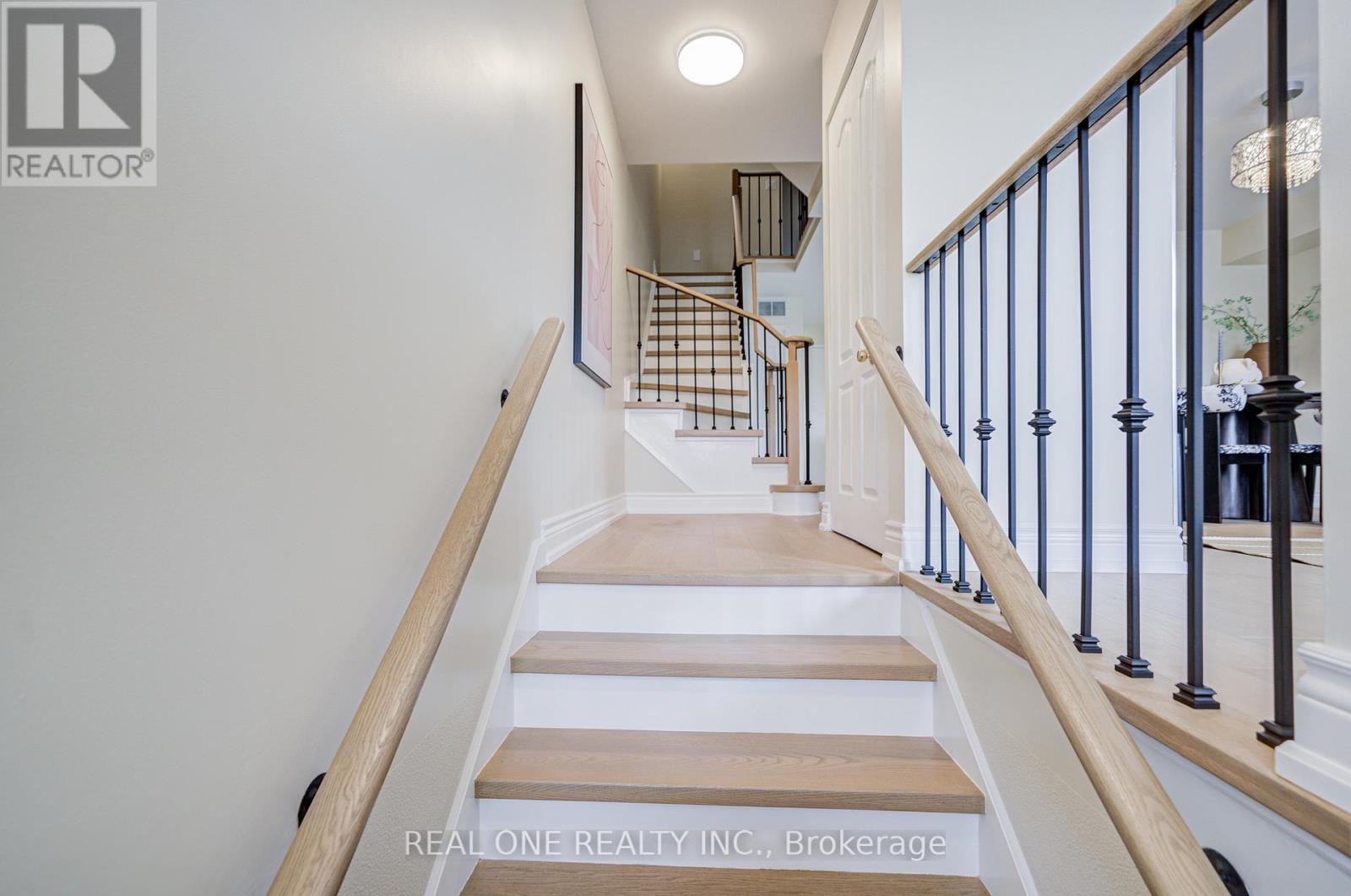 317 Grandview Way, Toronto, Ontario  M2N 6V3 - Photo 6 - C13165330