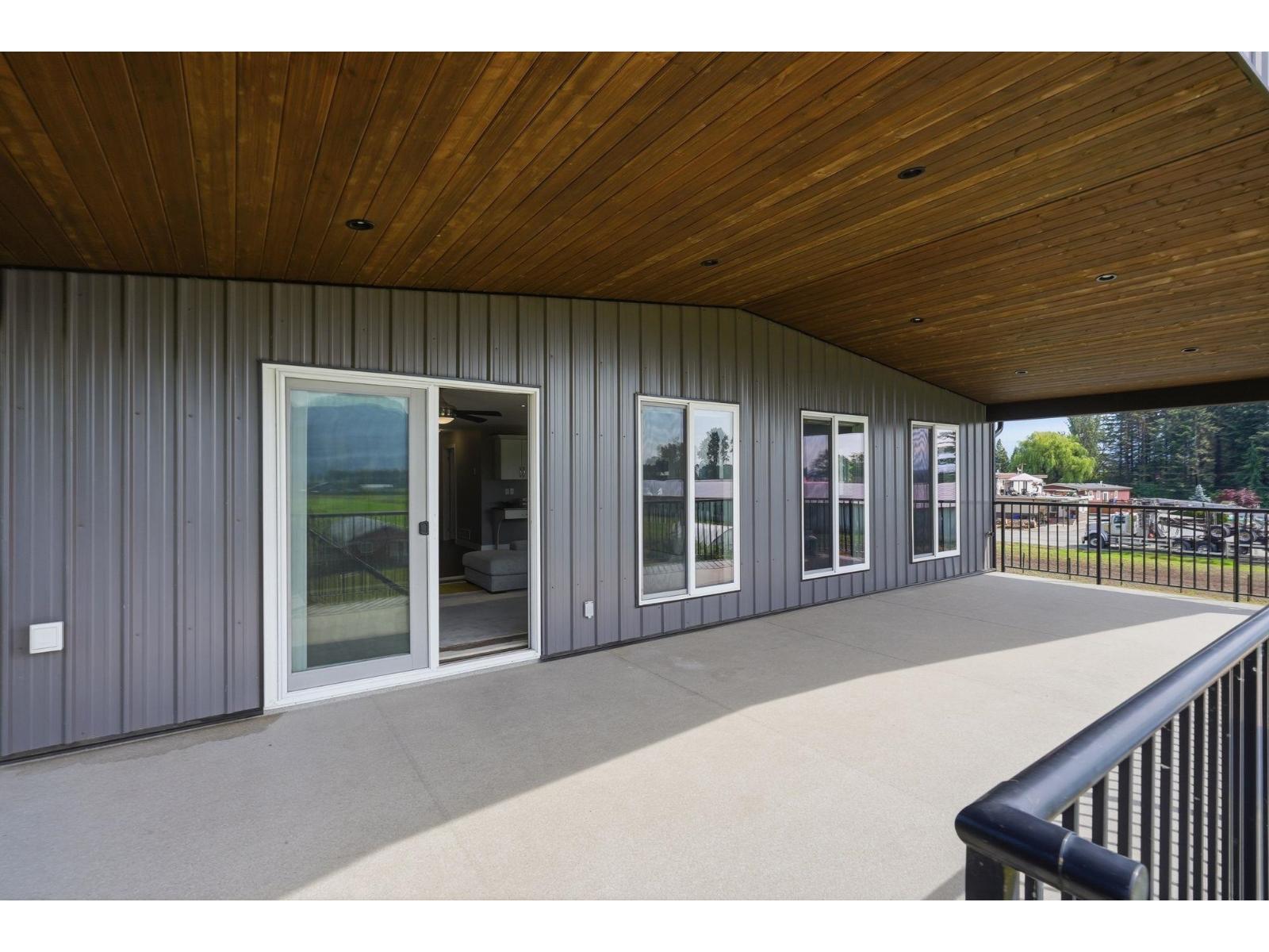 6155 Blackburn Road, Greendale, Sardis - Greendale, British Columbia  V2R 4N9 - Photo 15 - R3127080