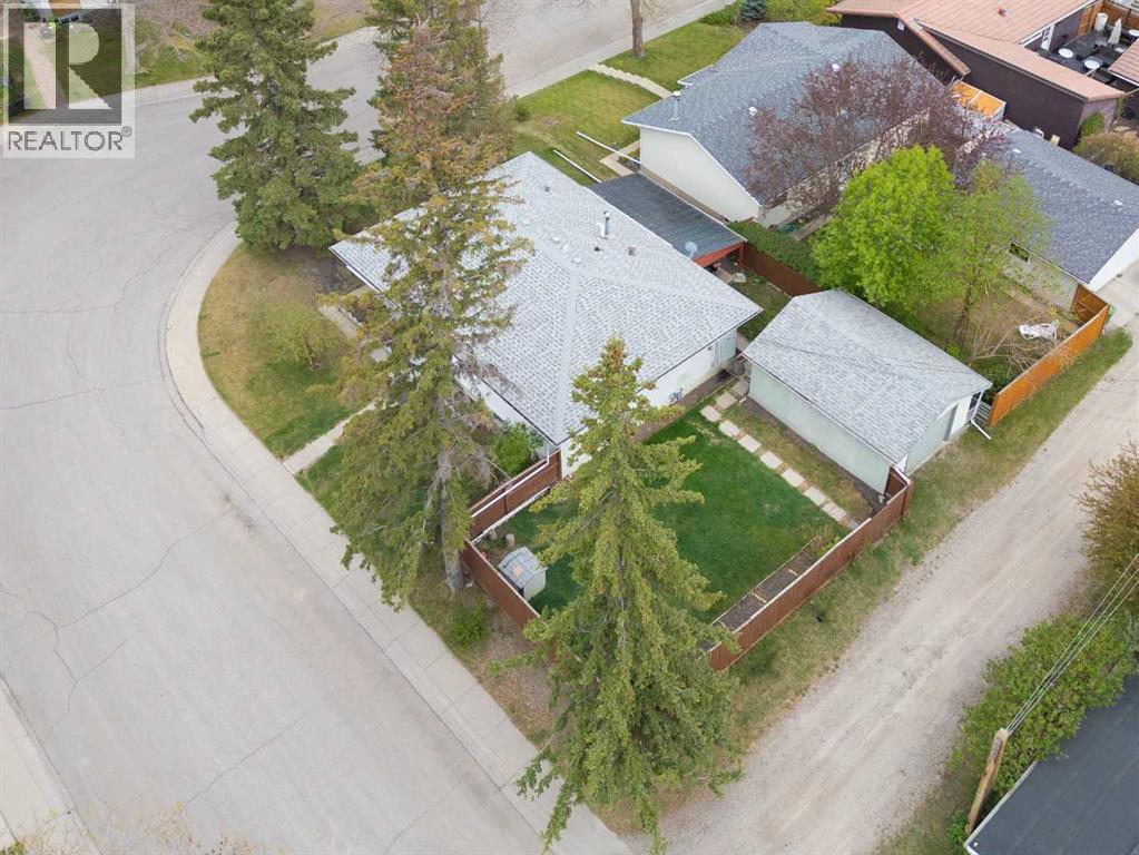 6004 Lloyd Crescent SW, Calgary, Alberta  T3E 5V7 - Photo 45 - A2312280