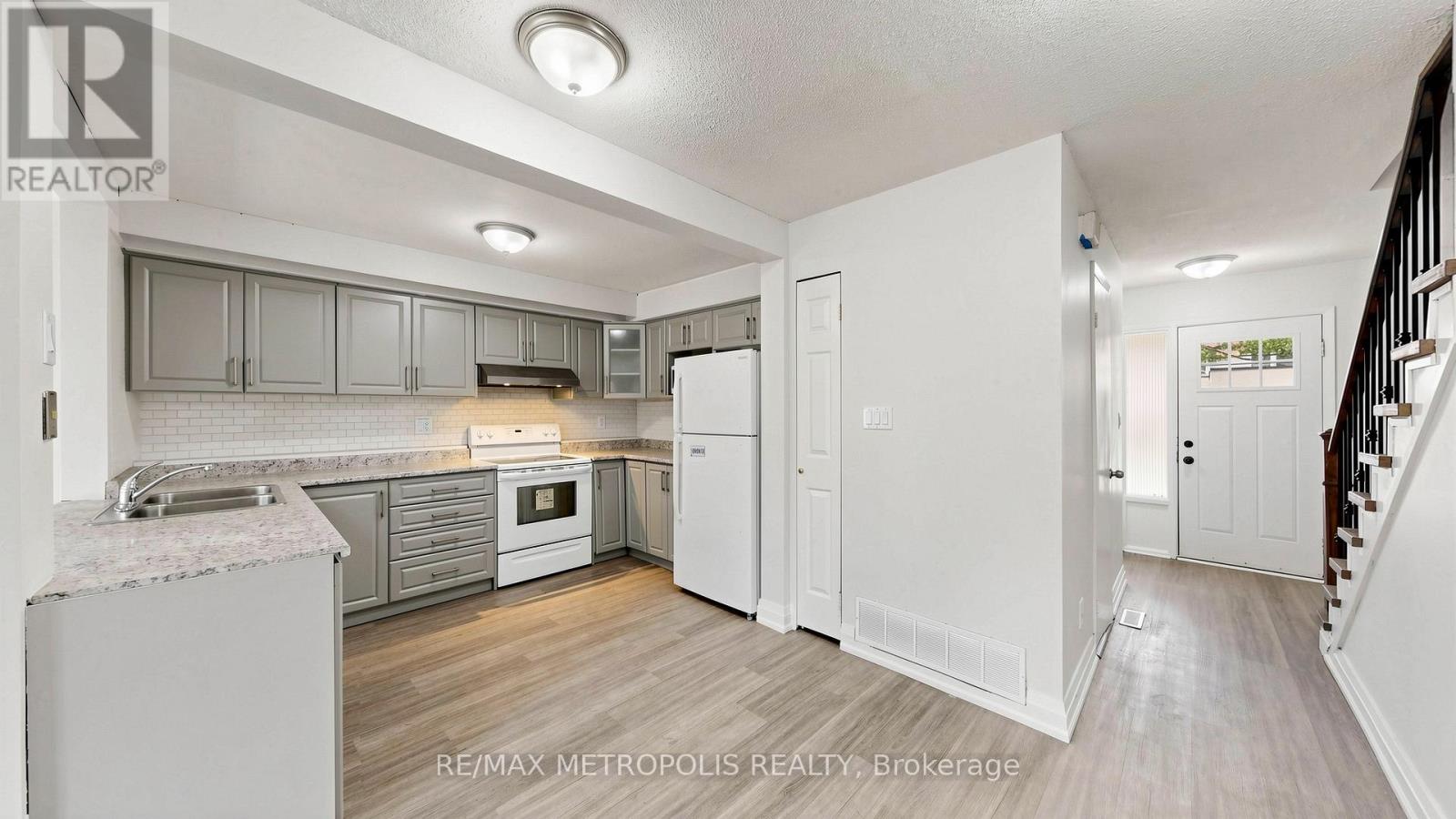 18 - 11 Livonia Place, Toronto, Ontario  M1E 4W5 - Photo 11 - E13165332