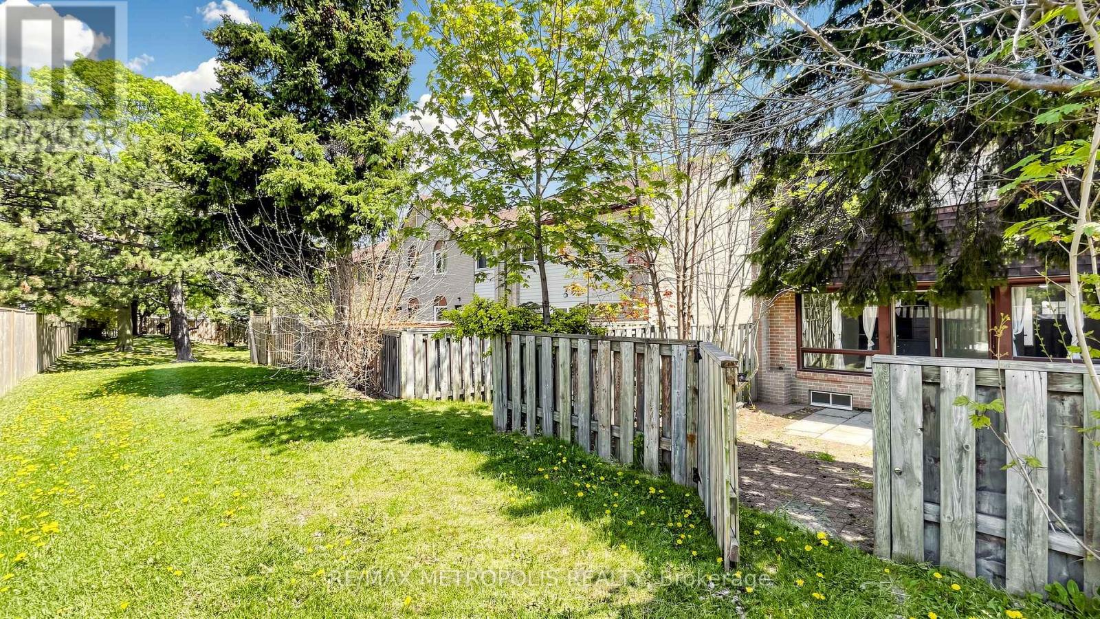 18 - 11 Livonia Place, Toronto, Ontario  M1E 4W5 - Photo 50 - E13165332