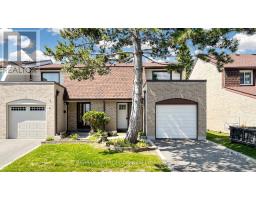 18 - 11 LIVONIA PLACE, Toronto, Ontario