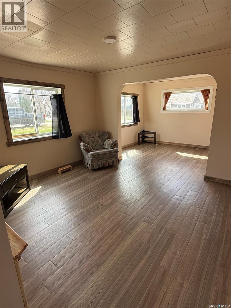 901 2nd Street W, Nipawin, Saskatchewan  S0E 1E0 - Photo 12 - SK036881