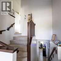 28 Jessie Ursenbach Way N, Lethbridge, Alberta  T1H 5P5 - Photo 2 - A2312167
