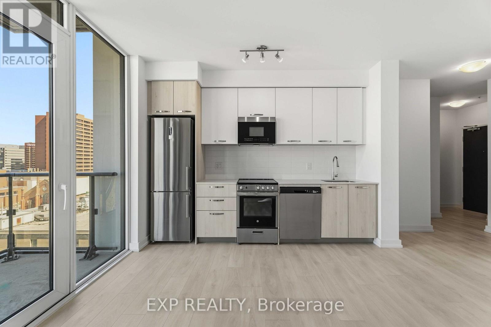 1522 - 75 James Street S, Hamilton, Ontario  L8P 4V8 - Photo 3 - X13165316