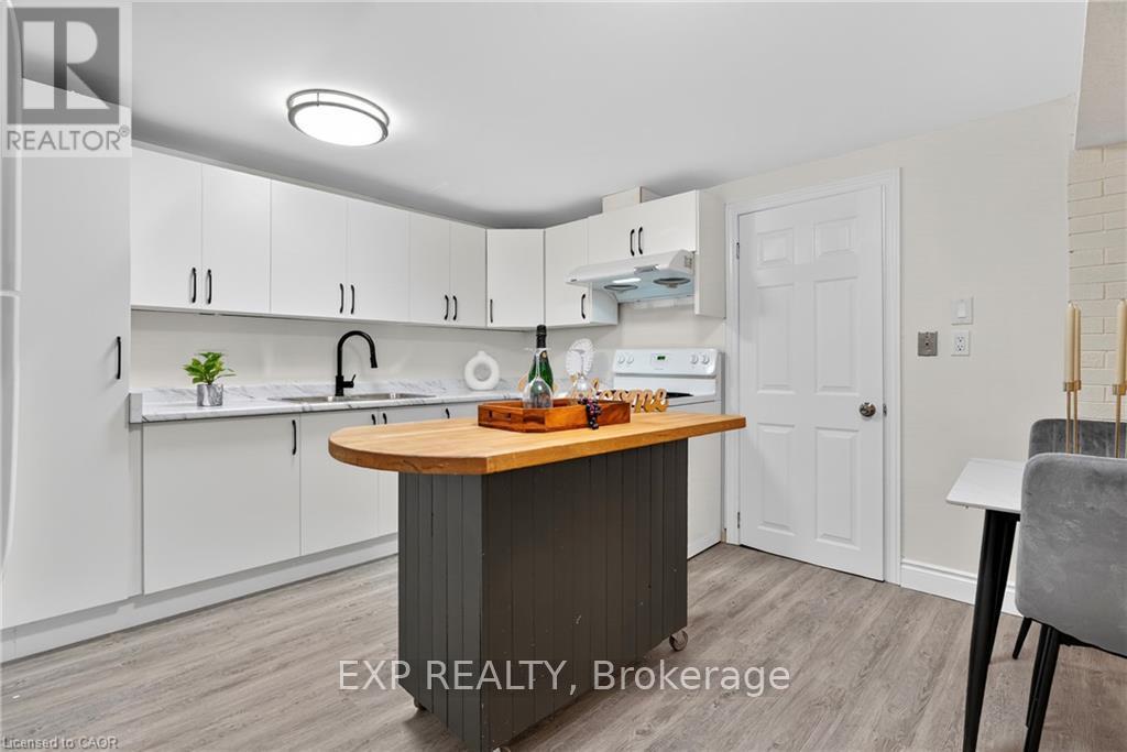 146 Appalachian Crescent, Kitchener, Ontario  N2E 1A4 - Photo 6 - X13165336