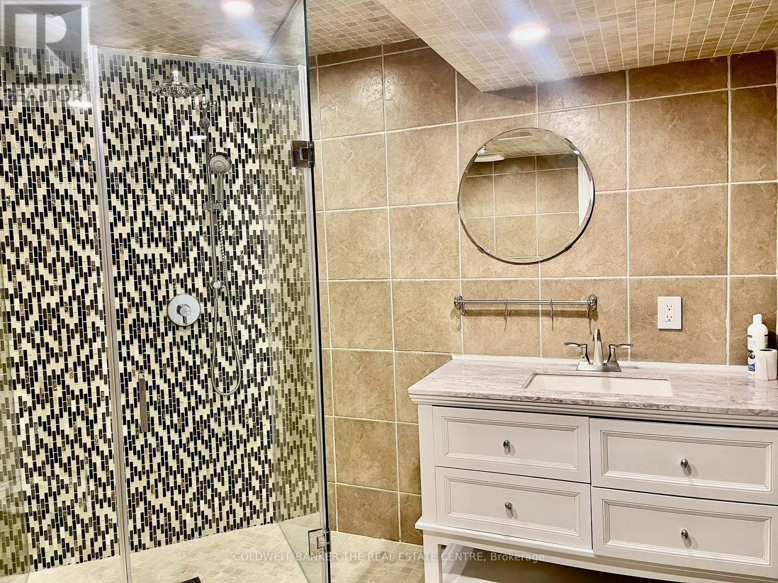 28 El Dorado Street, Richmond Hill, Ontario  L4C 0G9 - Photo 8 - N12957180