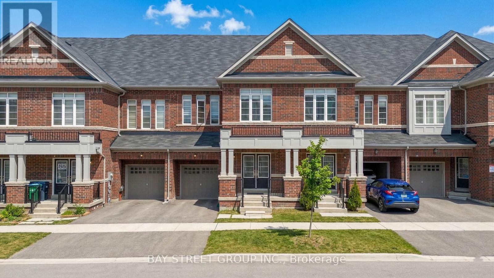 86 NESS DRIVE, Richmond Hill, Ontario