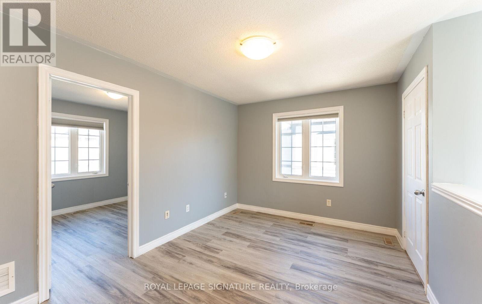 Coach/lane House - 6 Innisvale Drive, Markham, Ontario L6B 1G3 - Photo 5 - N13127596