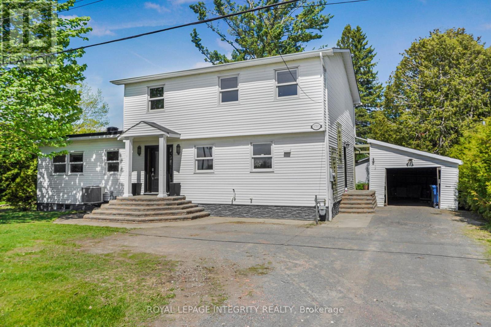3785 Rue Cartier Street, Clarence-Rockland, Ontario  K0A 1E0 - Photo 2 - X13165298