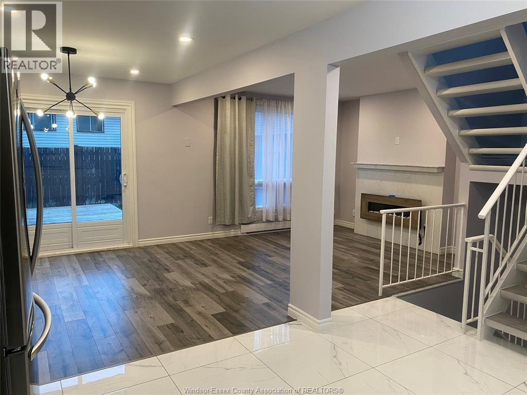 8324 Gregory Place, Windsor, Ontario  N8S 4N4 - Photo 5 - 26003501