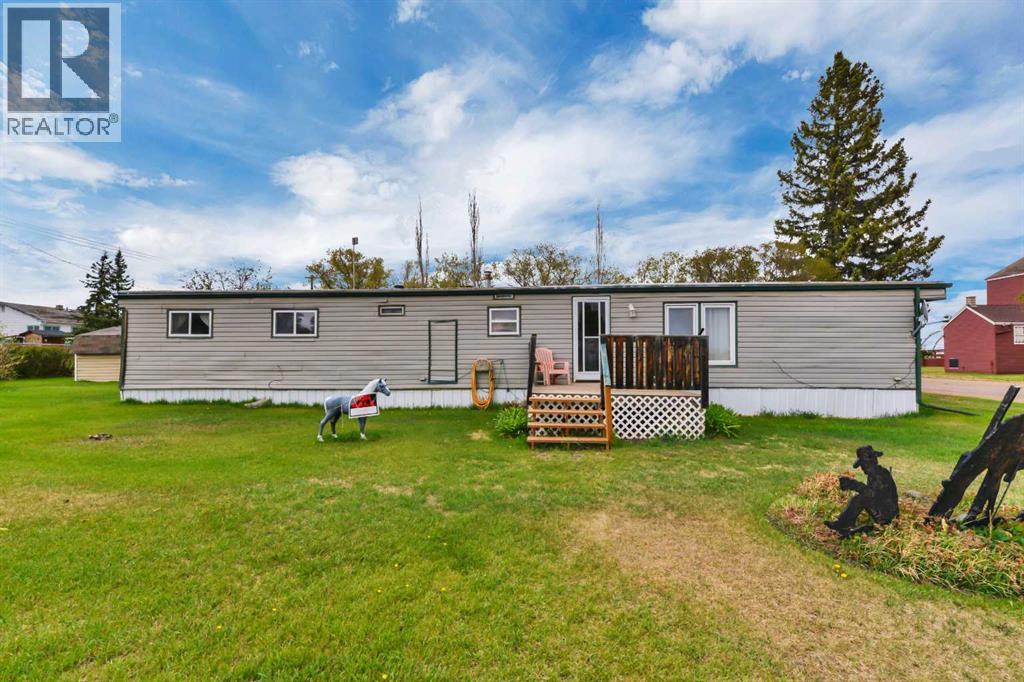 157 Railway Avenue S, Big Valley, Alberta  T0J 0G0 - Photo 2 - A2312458