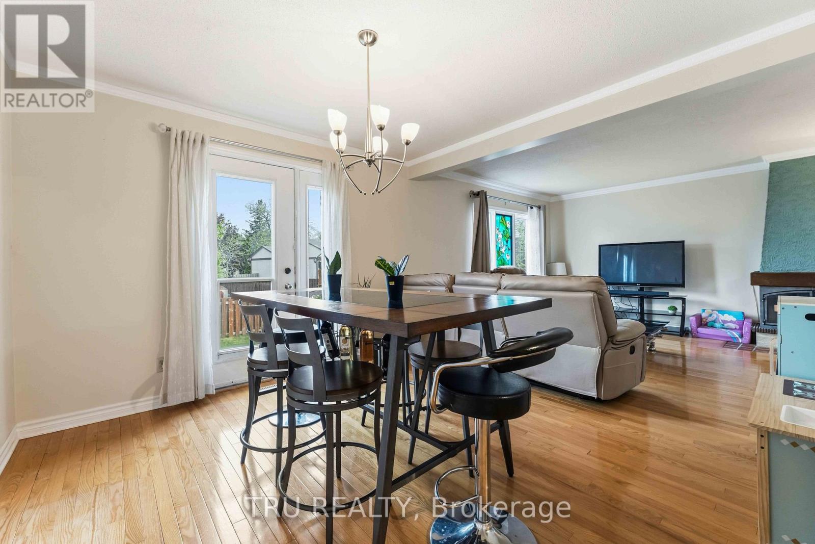 359 Burnt Ember Way, Ottawa, Ontario  K1E 2B6 - Photo 13 - X13165360