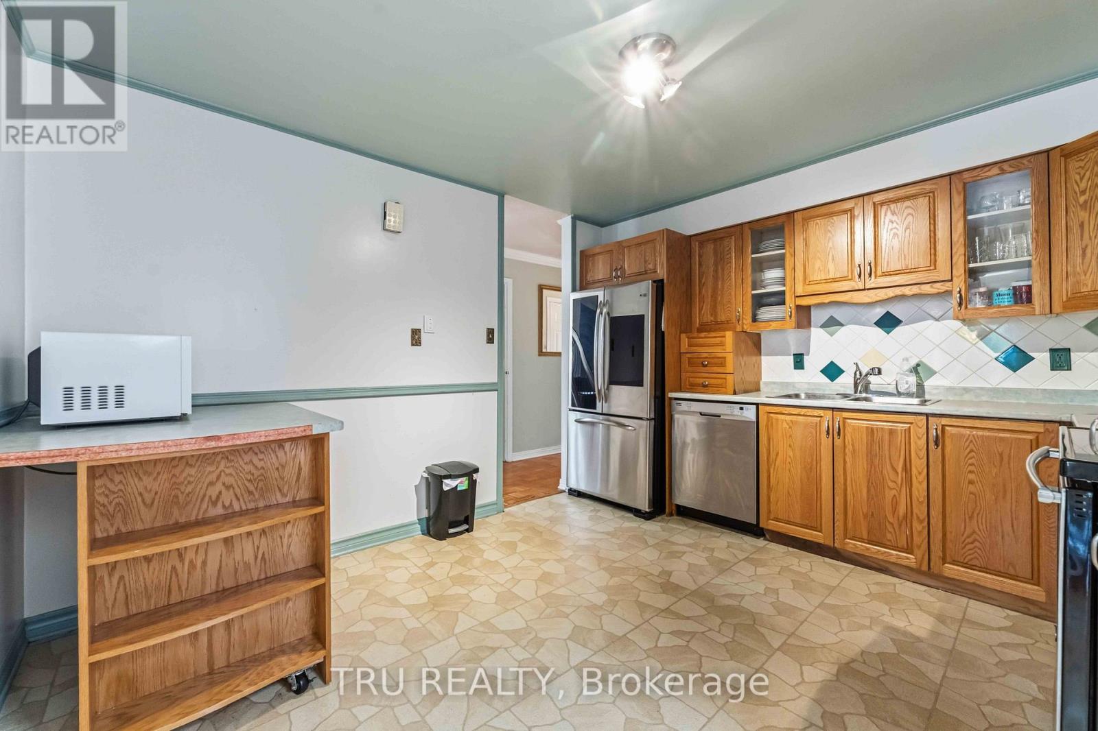 359 Burnt Ember Way, Ottawa, Ontario  K1E 2B6 - Photo 17 - X13165360