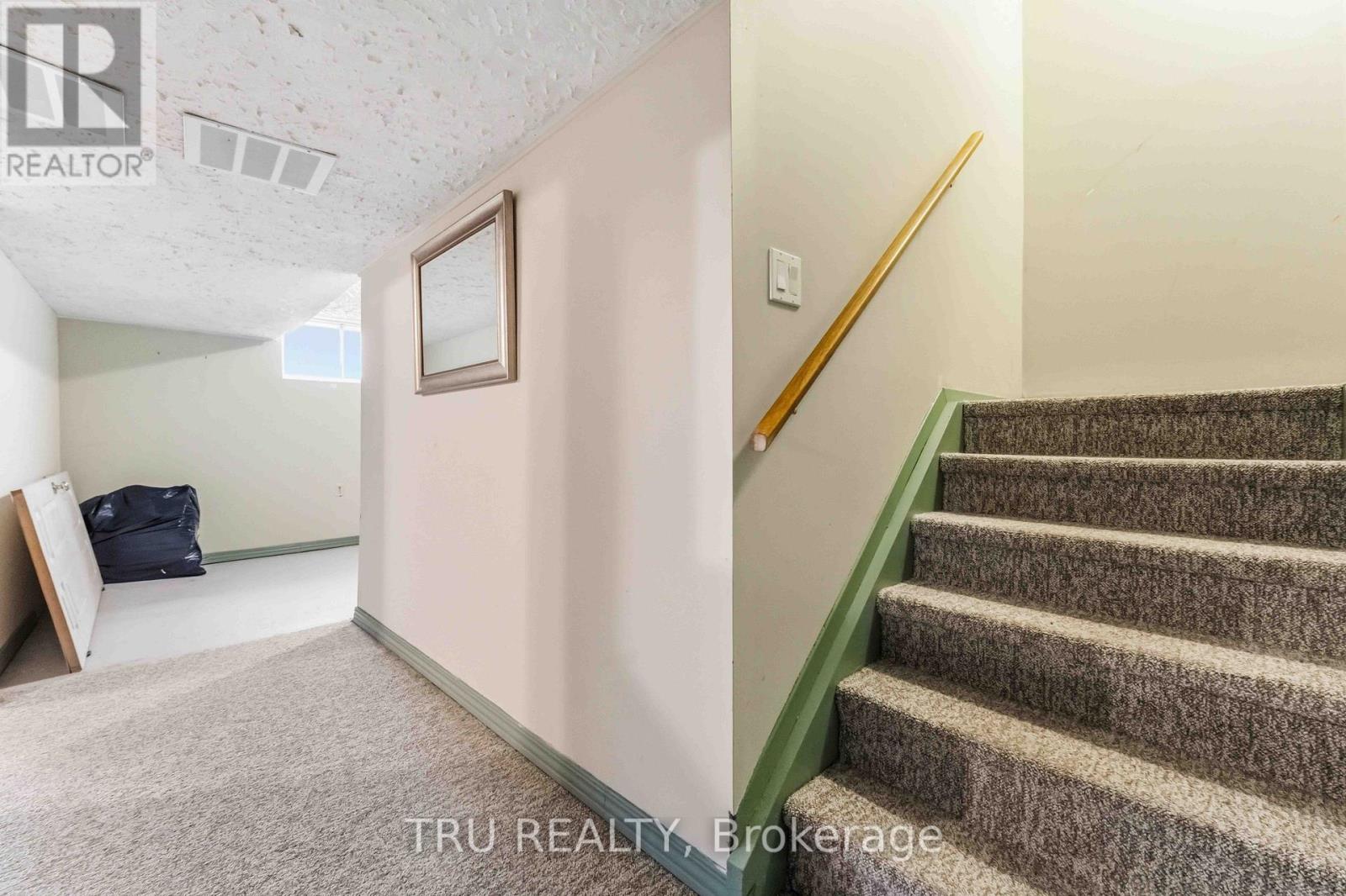 359 Burnt Ember Way, Ottawa, Ontario  K1E 2B6 - Photo 29 - X13165360