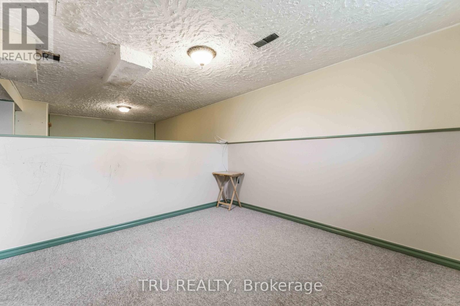 359 Burnt Ember Way, Ottawa, Ontario  K1E 2B6 - Photo 35 - X13165360