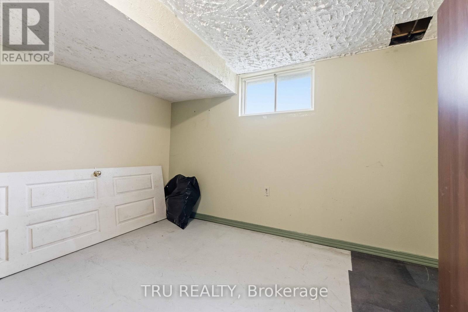 359 Burnt Ember Way, Ottawa, Ontario  K1E 2B6 - Photo 39 - X13165360