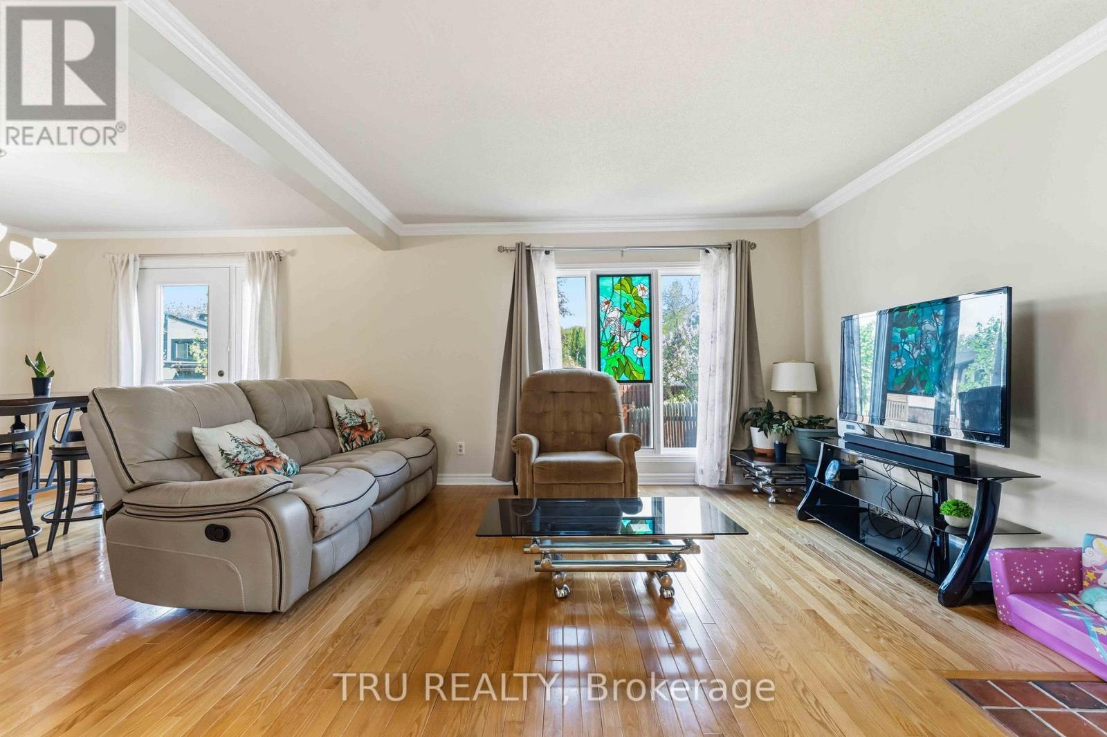 359 Burnt Ember Way, Ottawa, Ontario  K1E 2B6 - Photo 8 - X13165360