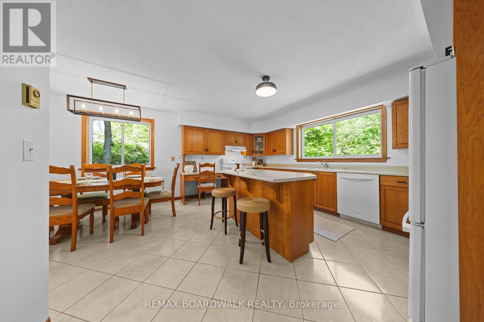 802 Beach Lane, Leeds And The Thousand Islands, Ontario  K0E 1N0 - Photo 10 - X13165372