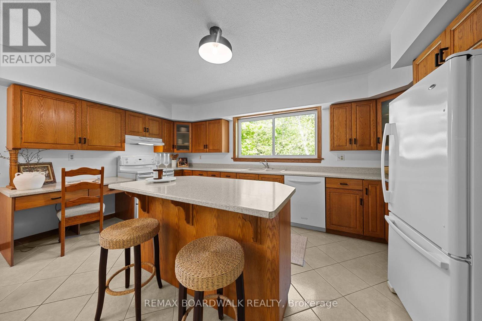 802 Beach Lane, Leeds And The Thousand Islands, Ontario  K0E 1N0 - Photo 12 - X13165372