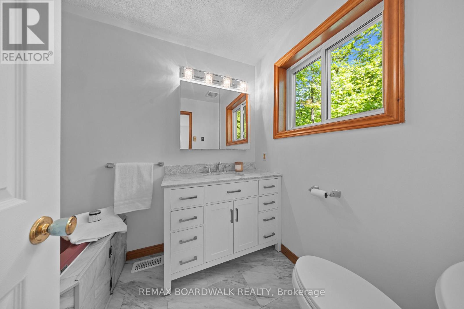 802 Beach Lane, Leeds And The Thousand Islands, Ontario  K0E 1N0 - Photo 30 - X13165372