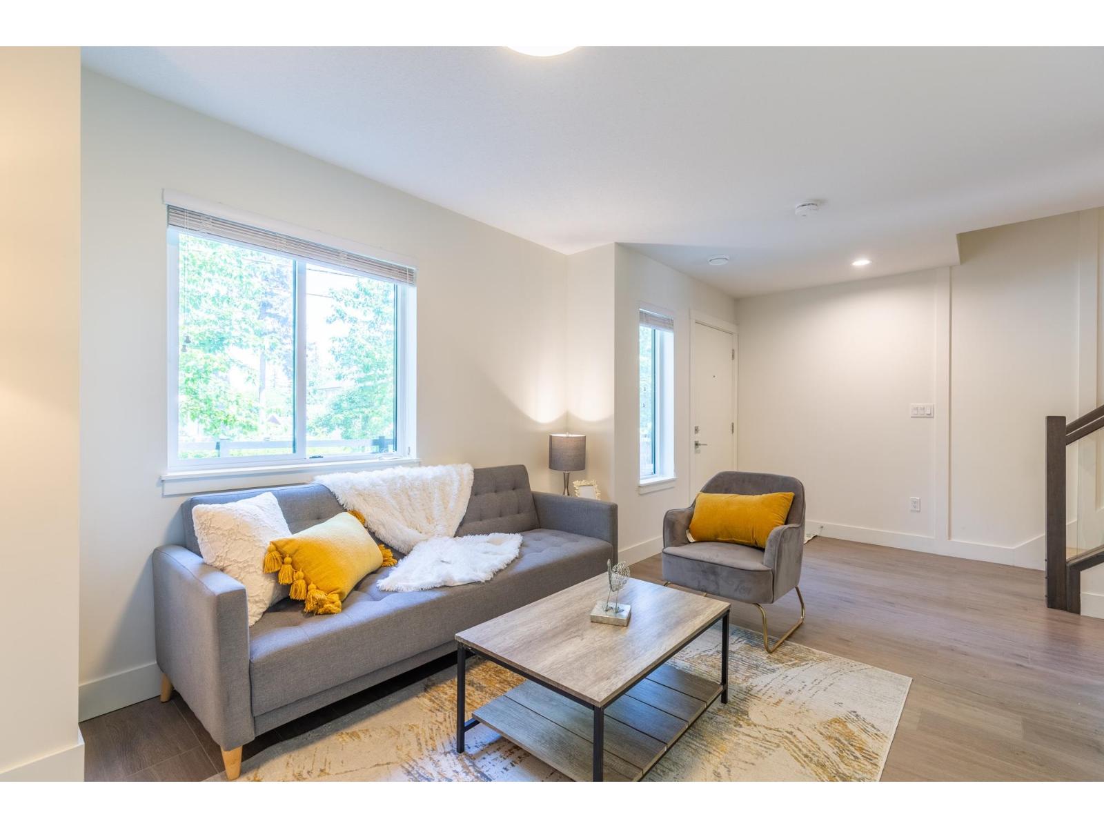 7 15688 28 Avenue, Surrey, British Columbia  V3Z 0N1 - Photo 2 - R3127111