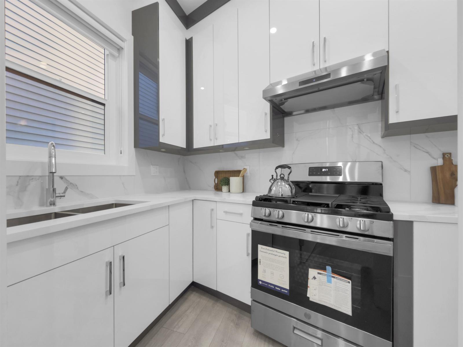 9885 Huckleberry Drive, Surrey, British Columbia  V4N 6T4 - Photo 7 - R3124561