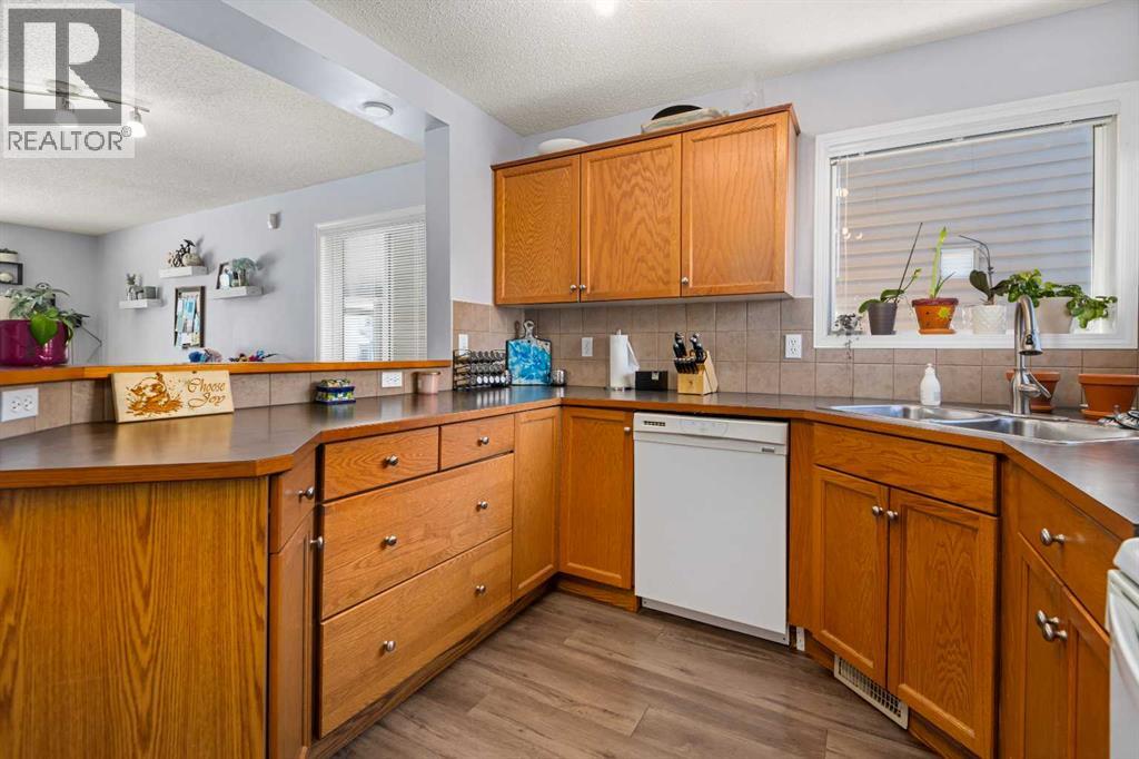 1858 Sagewood Link SW, Airdrie, Alberta  T4B 3A8 - Photo 10 - A2299526