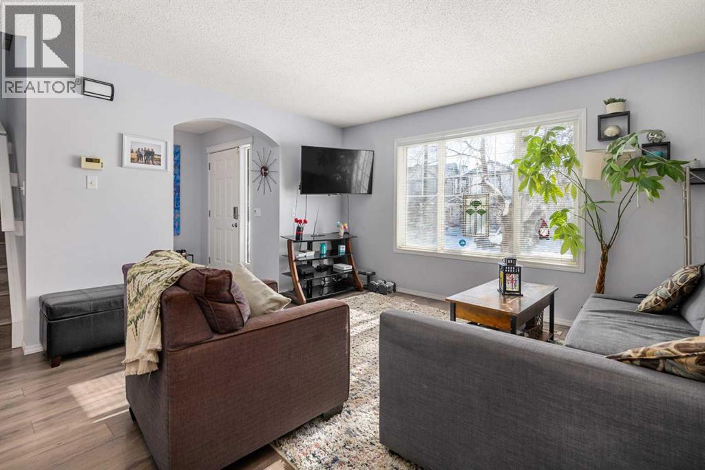 1858 Sagewood Link SW, Airdrie, Alberta  T4B 3A8 - Photo 4 - A2299526
