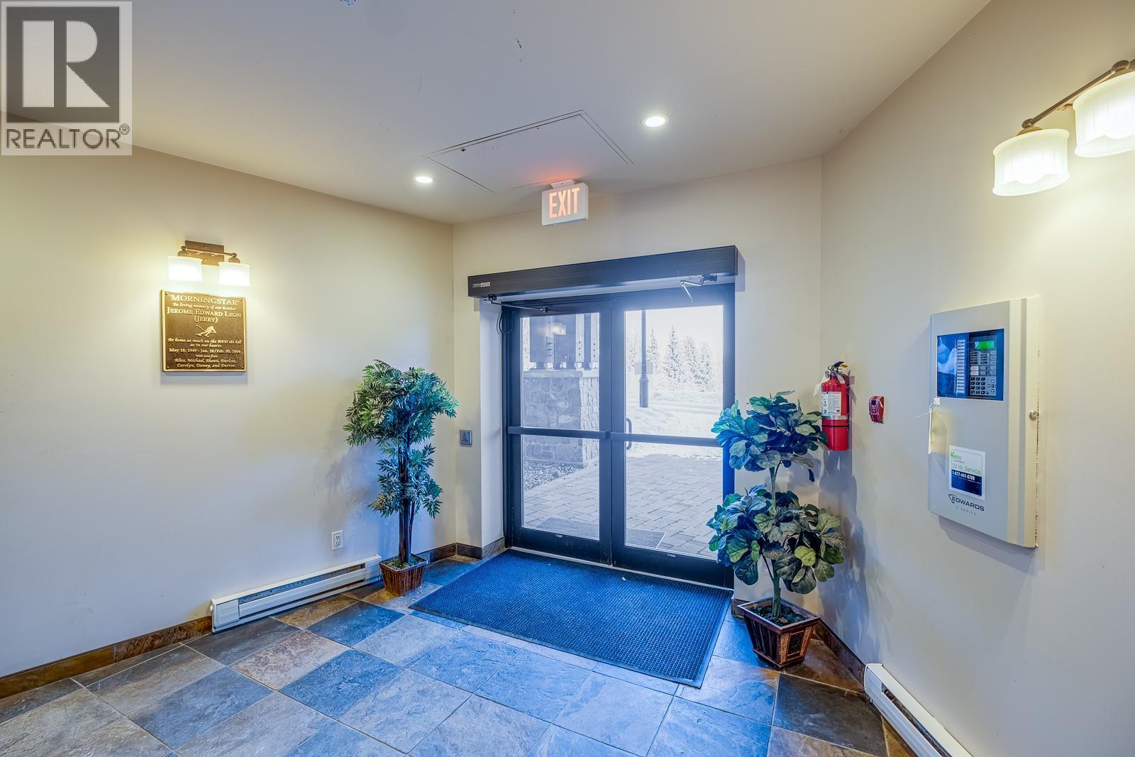 1000 Telemark Road Unit# 102, Rossland, British Columbia  V0G 1Y0 - Photo 48 - 10373039