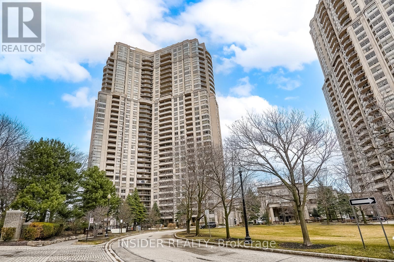 2009 - 35 KINGSBRIDGE GARDEN CIRCLE, Mississauga, Ontario
