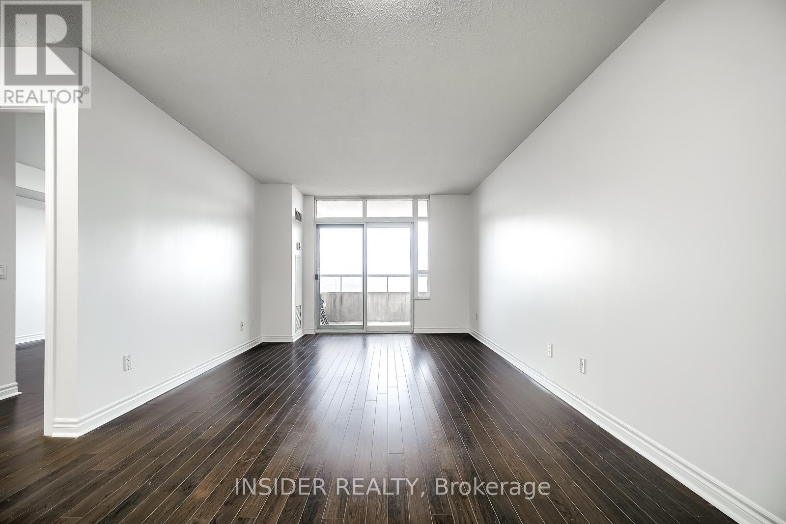 2009 - 35 Kingsbridge Garden Circle, Mississauga, Ontario L5R 3Z5 - Photo 12 - W13165358