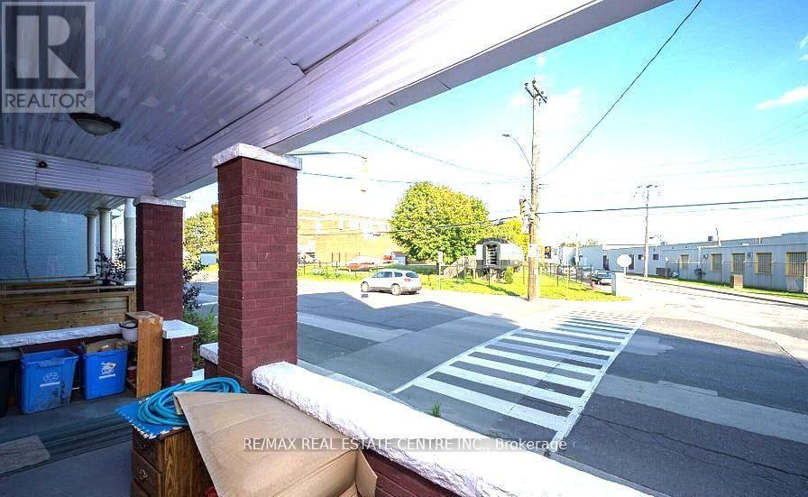 439 Wentworth St N, Hamilton, Ontario  L8L 5W6 - Photo 8 - X13165350