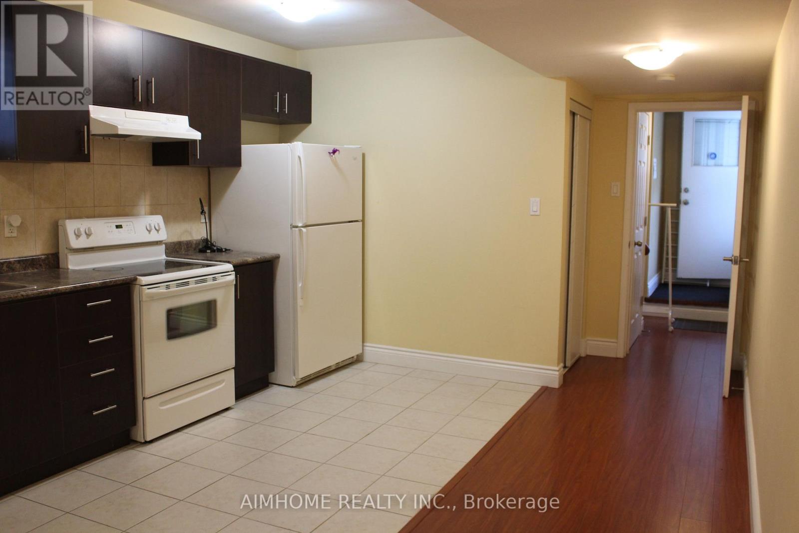 Lower - 100 Fenelon Drive, Toronto, Ontario M3A 3K6 - Photo 4 - C13165394