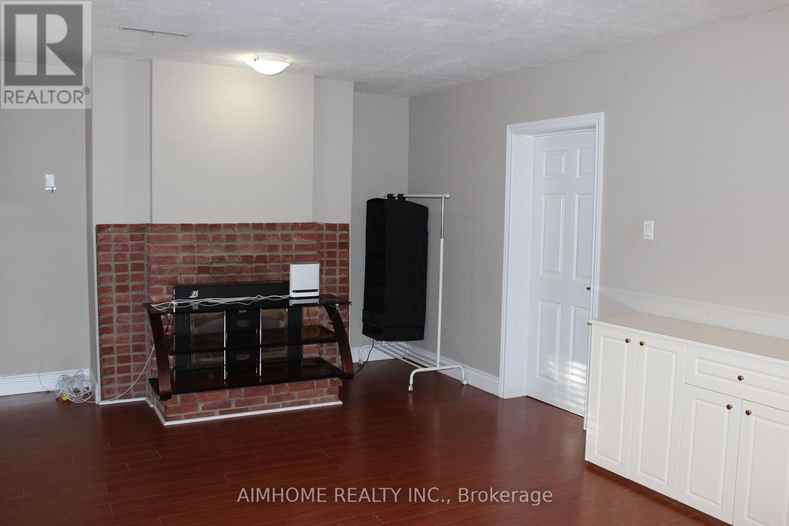 Lower - 100 Fenelon Drive, Toronto, Ontario M3A 3K6 - Photo 9 - C13165394