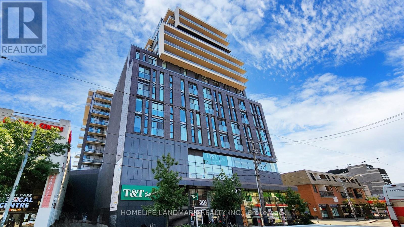 901 - 297 COLLEGE STREET, Toronto, Ontario