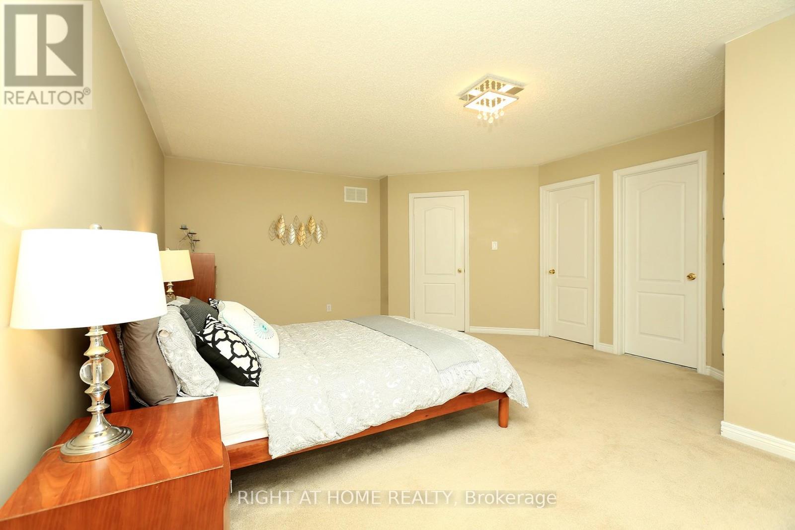 308 Rushbrook Drive, Newmarket, Ontario  L3X 2C8 - Photo 26 - N13165392