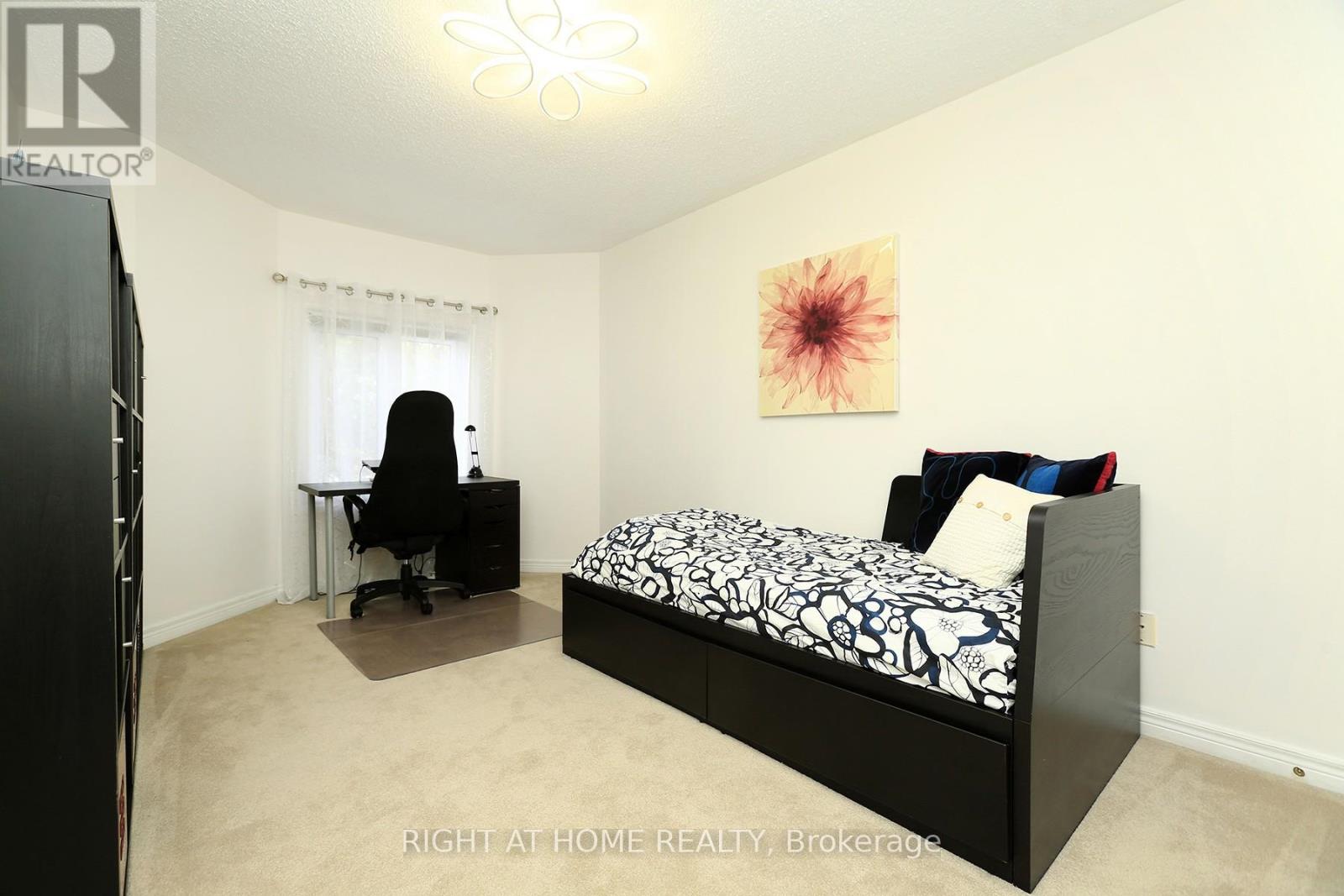308 Rushbrook Drive, Newmarket, Ontario  L3X 2C8 - Photo 32 - N13165392
