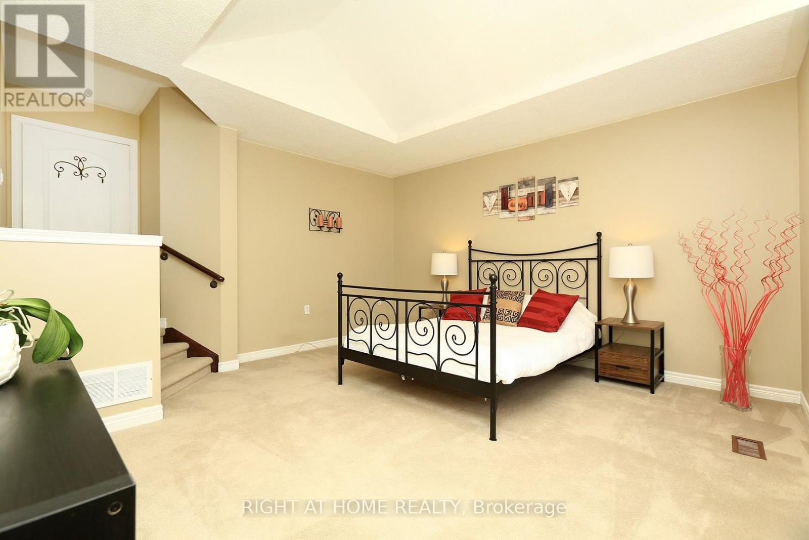 308 Rushbrook Drive, Newmarket, Ontario  L3X 2C8 - Photo 33 - N13165392
