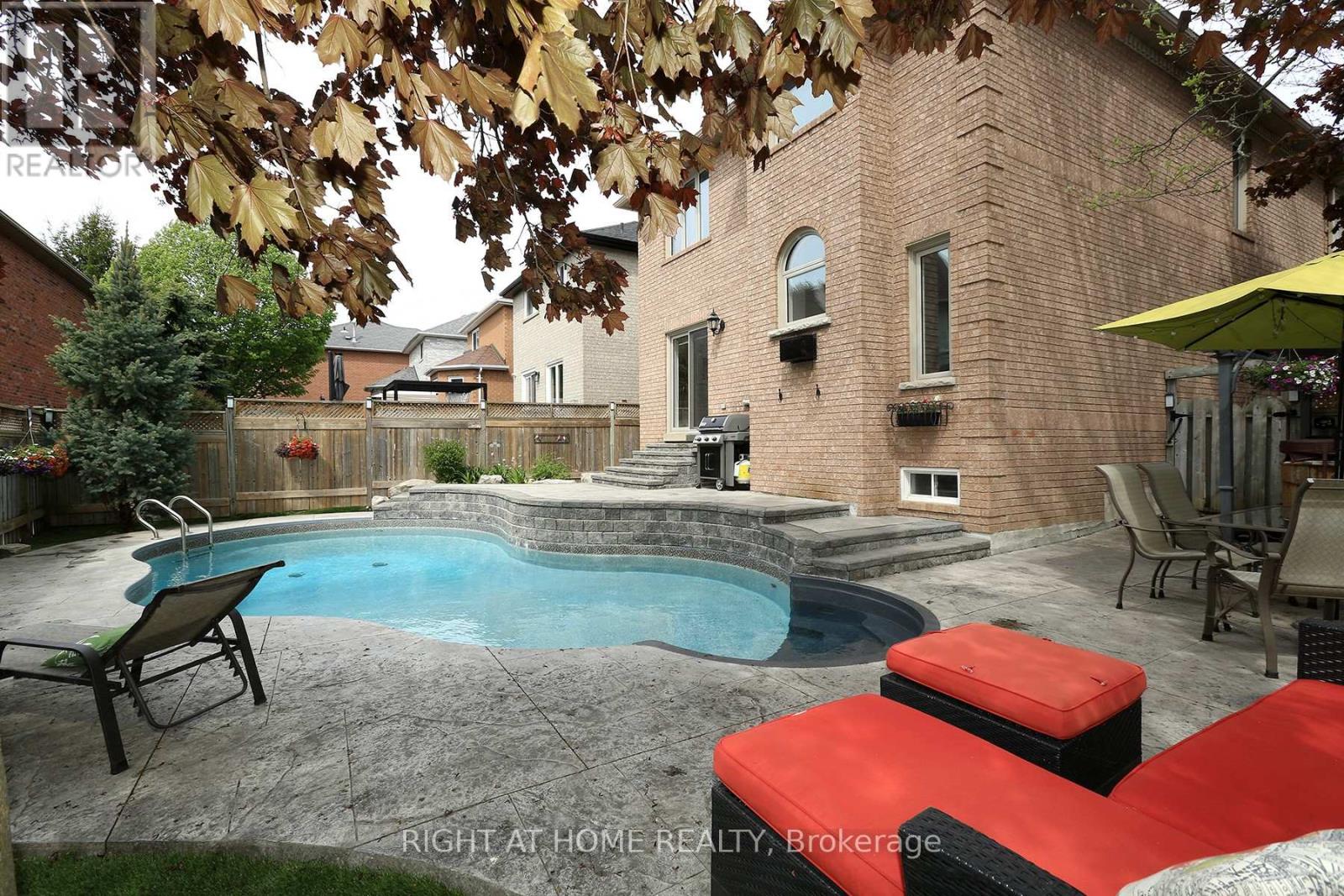 308 Rushbrook Drive, Newmarket, Ontario  L3X 2C8 - Photo 37 - N13165392