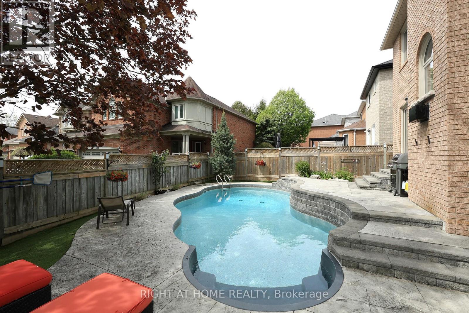 308 Rushbrook Drive, Newmarket, Ontario  L3X 2C8 - Photo 40 - N13165392