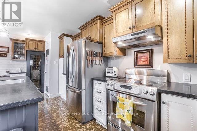 8 Sora Drive, Mississauga, Ontario  L5M 1B2 - Photo 12 - W13165380