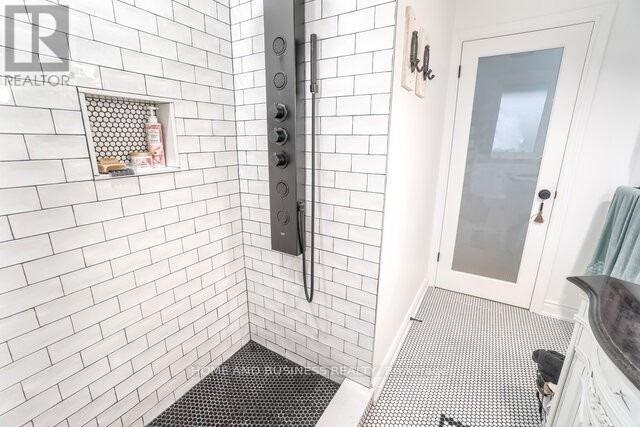 8 Sora Drive, Mississauga, Ontario  L5M 1B2 - Photo 21 - W13165380